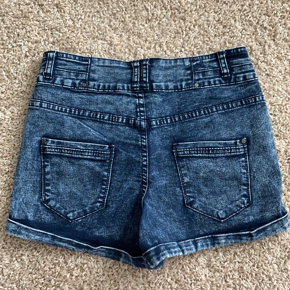 Hotpant High Rise Shorts - Picture 3 of 4